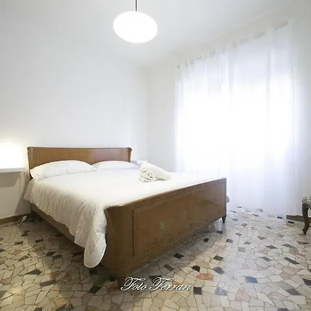Сasa de vacaciones Casa Vacanze Gli Ulivi Del Lago Sale Marasino